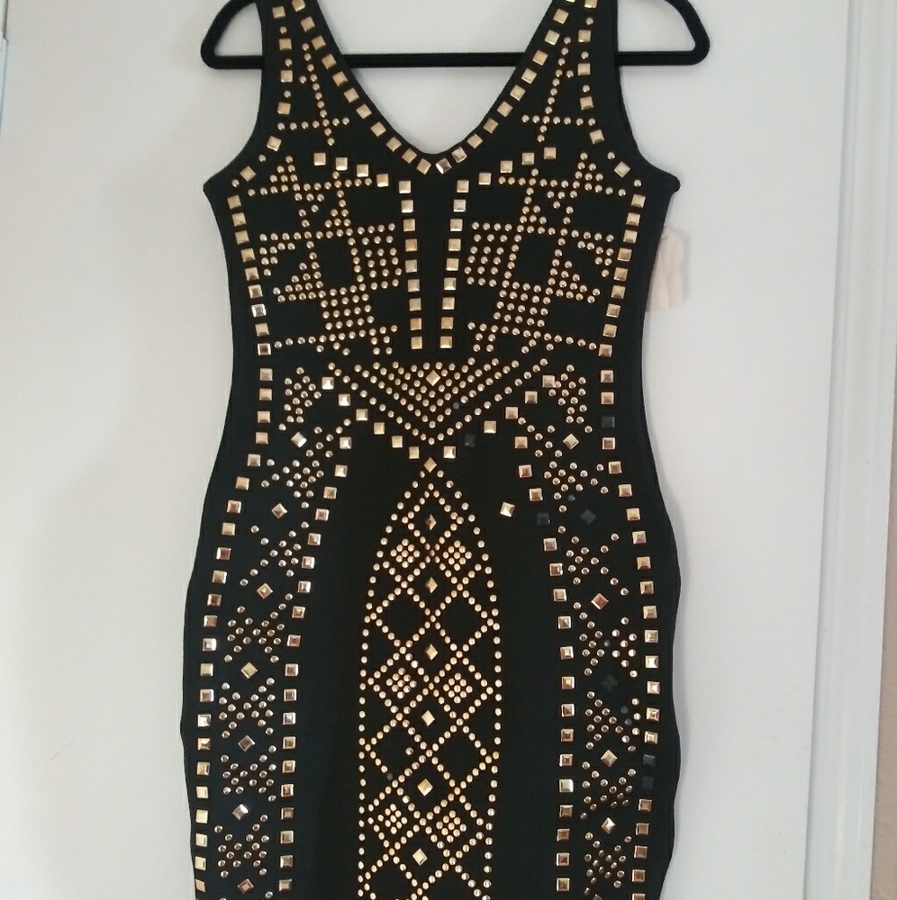 Sleeveless Black Sequin Dress - Picture 2 of 4